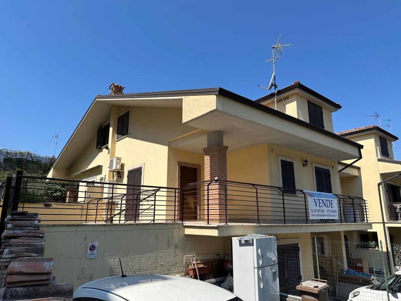 4 Schlafzimmer Haus in Guidonia Montecelio, Italy, Nr. 335776