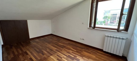4 Schlafzimmer Haus in Guidonia Montecelio, Italy, Nr. 335776 28