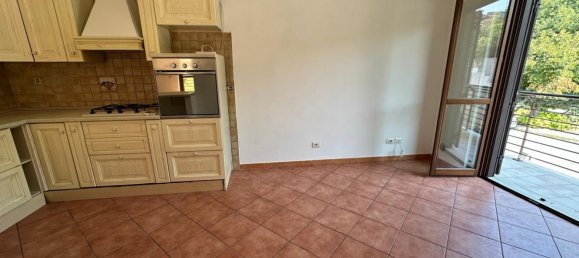 4 Schlafzimmer Haus in Guidonia Montecelio, Italy, Nr. 335776 12