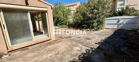 2 bedrooms House in Narbonne, France No. 339033 3