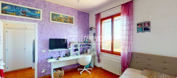 6 rooms Apartment in Agugliano, Italy No. 275015 2