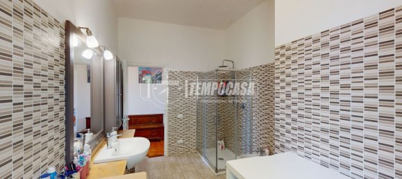 6 rooms Apartment in Agugliano, Italy No. 275015 9