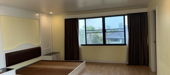 3 bedrooms Condo in Bangkok, Thailand No. 7072 4