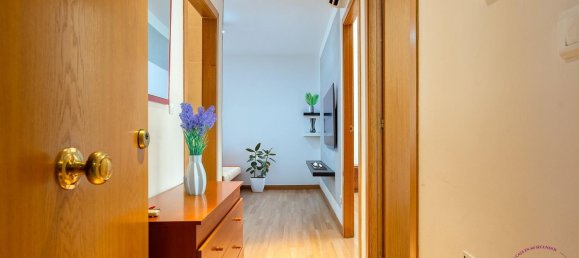 2 bedrooms Apartment in Zaragoza, Spain No. 157032 6