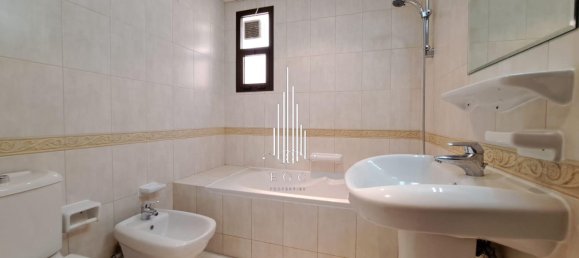 Villa de 4 dormitorios en Al Dhafrah, UAE No. 39200 23