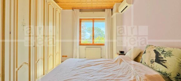 Apartamento de 4 dormitorios en Rome, Italy No. 335030 3