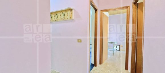 Apartamento de 4 dormitorios en Rome, Italy No. 335030 33