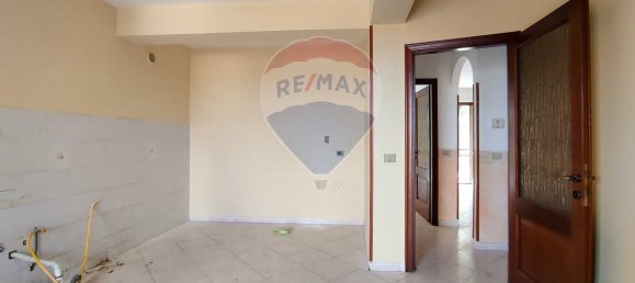 Apartamento T2 em Aci Catena, Italy N.º 166366 26