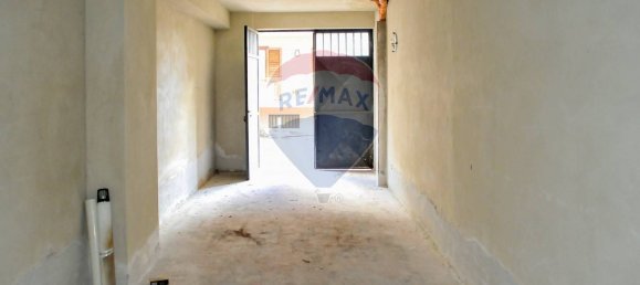 Apartamento T2 em Aci Catena, Italy N.º 166366 20