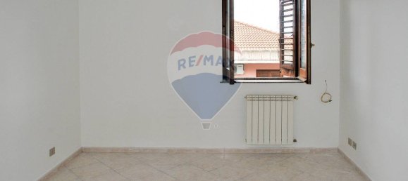 Apartamento T2 em Aci Catena, Italy N.º 166366 6