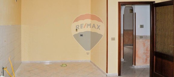 Apartamento T2 em Aci Catena, Italy N.º 166366 14