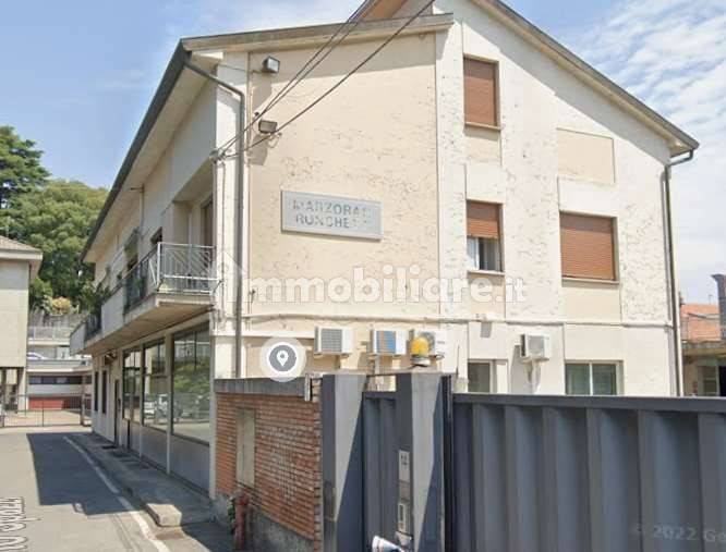 5 rooms Office in Como, Italy No. 351882