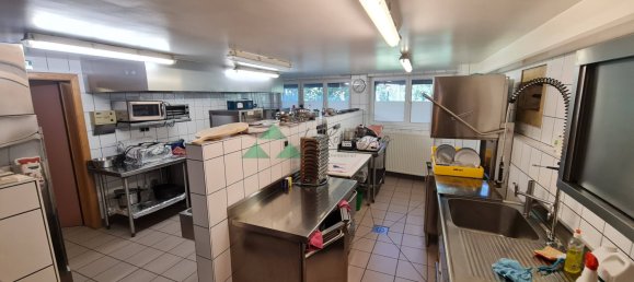 196m² Commercial property in Courtavon, France No. 93168 7