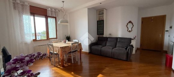 3 bedrooms Apartment in Pordenone, Italy No. 373332 5