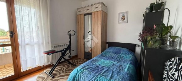 3 bedrooms Apartment in Pordenone, Italy No. 373332 9