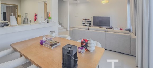 Villa T3 em Dubai, UAE N.º 94383 5