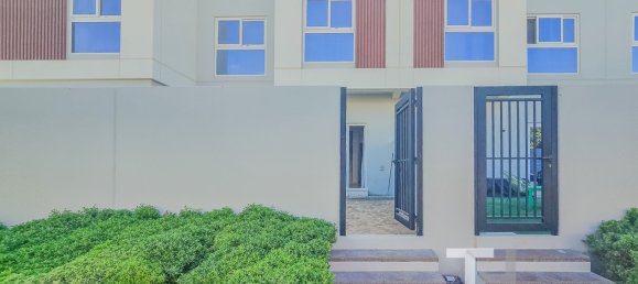 Villa T3 em Dubai, UAE N.º 94383 15