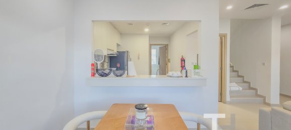 Villa T3 em Dubai, UAE N.º 94383 6