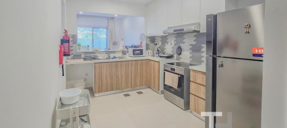 Villa T3 em Dubai, UAE N.º 94383 3