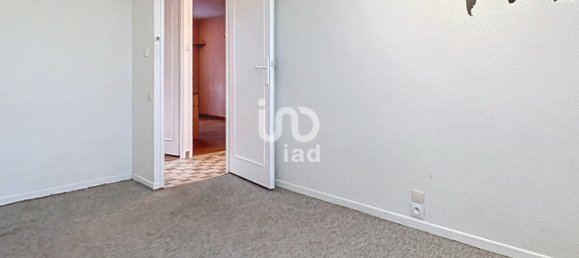 4 bedrooms House in Bourges, France No. 51641 10