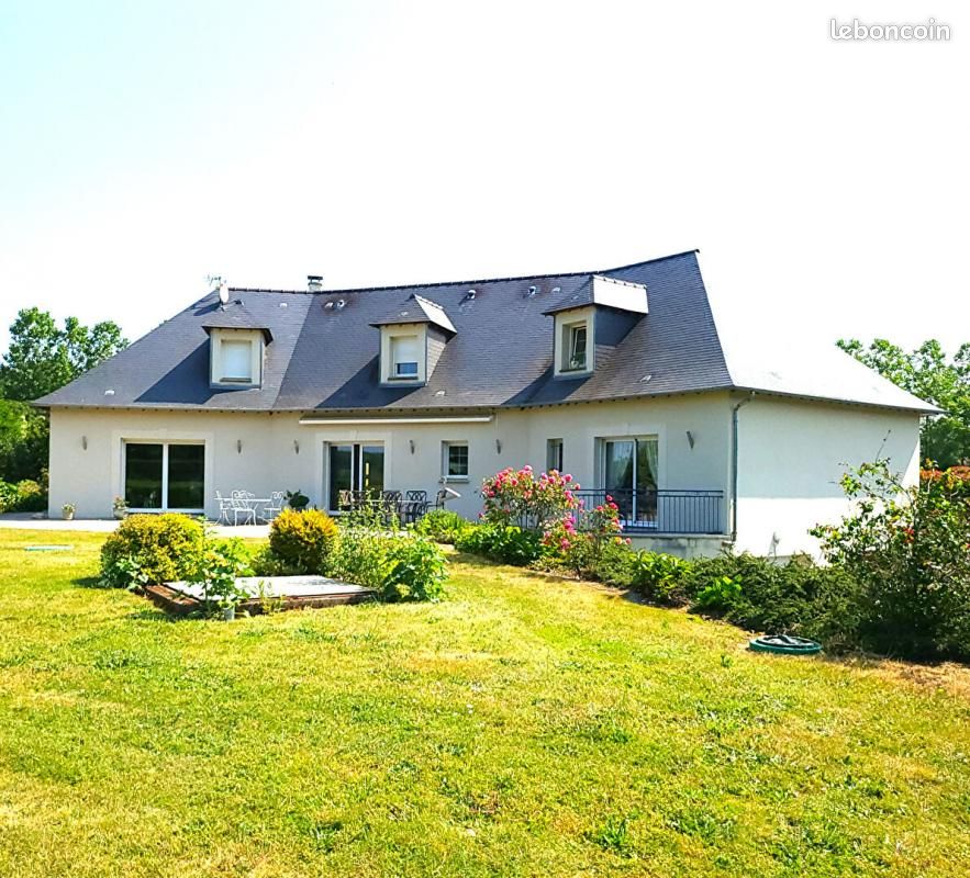 6 bedrooms House in Eure, France No. 356464