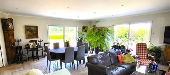 6 bedrooms House in Eure, France No. 356464 2