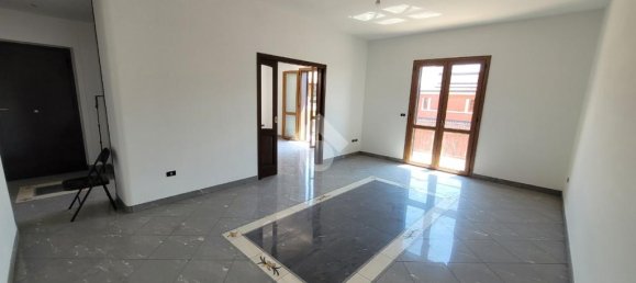 2 Schlafzimmer Wohnung in Melito di Porto Salvo, Italy, Nr. 219933 7