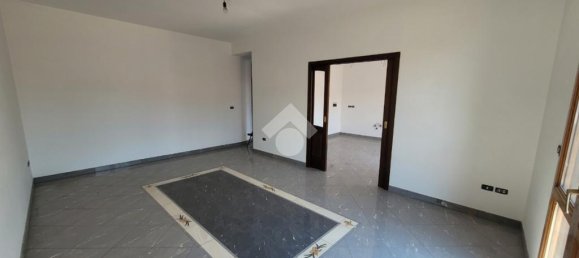 2 Schlafzimmer Wohnung in Melito di Porto Salvo, Italy, Nr. 219933 9