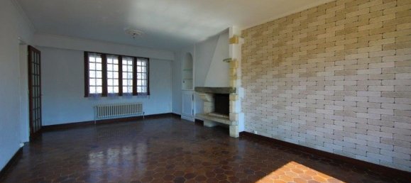 5 bedrooms House in Manche, France No. 358888 2