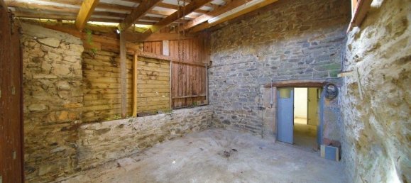 5 bedrooms House in Manche, France No. 358888 10