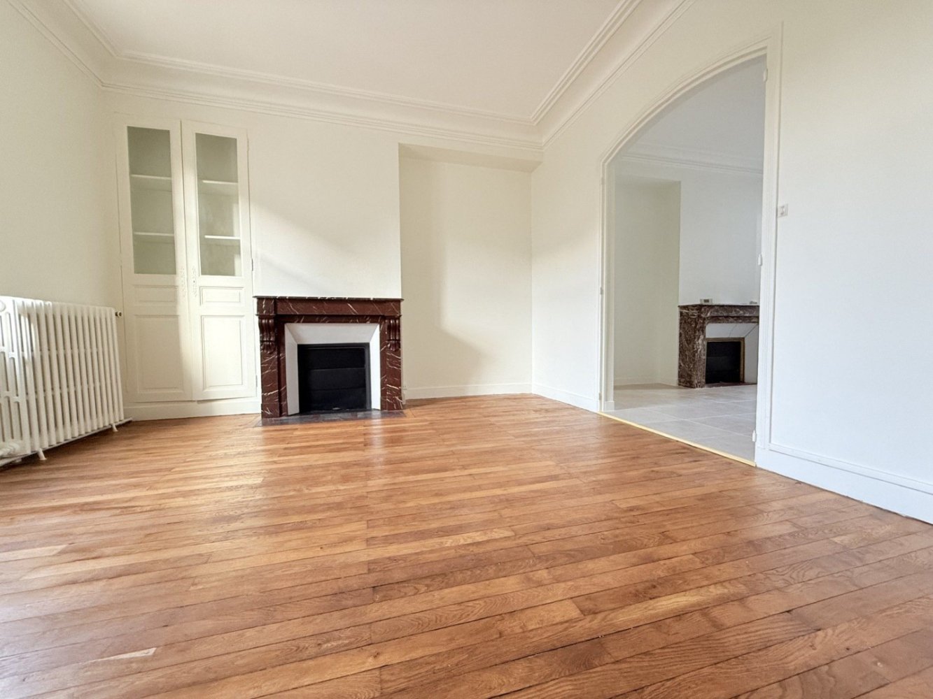 4 bedrooms Villa in Tours, France No. 48633