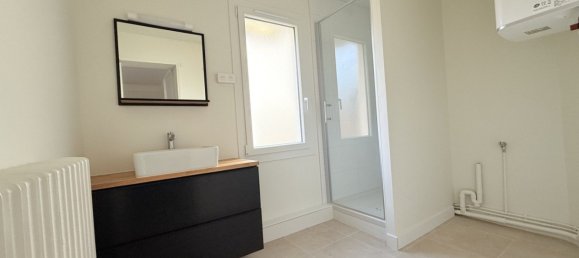 4 bedrooms Villa in Tours, France No. 48633 8