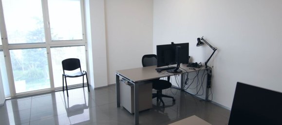5 rooms Office in Bologna, Italy No. 142103 4