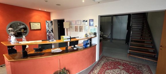 Almacén de 5 habitaciónes en Loreggia, Italy No. 61160 4