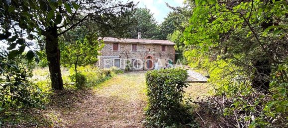 3 bedrooms House in Pietralunga, Italy No. 356551 11