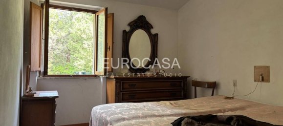 3 bedrooms House in Pietralunga, Italy No. 356551 25