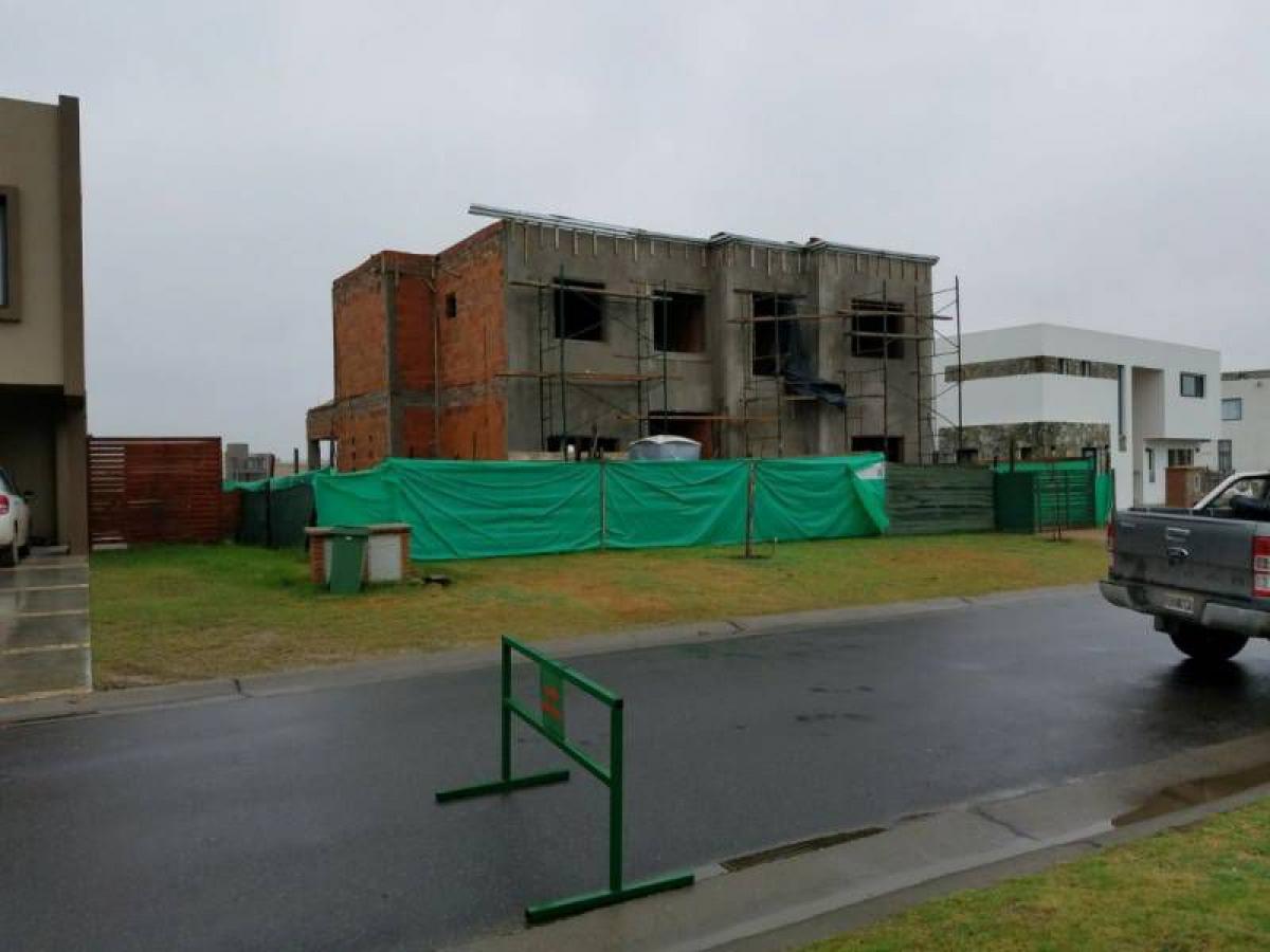 4 chambres Maison à Tigre, Argentina No. 8859