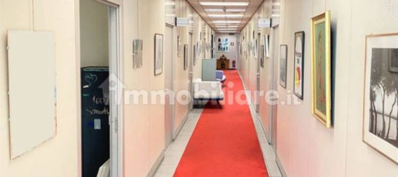 5-salle Bureau à Como, Italy No. 163763 3