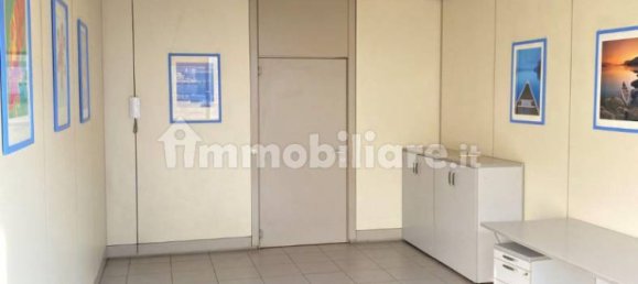 5-salle Bureau à Como, Italy No. 163763 20