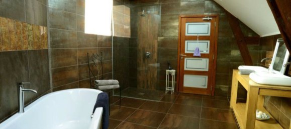 12 chambres Maison à Mayenne, France No. 359232 3