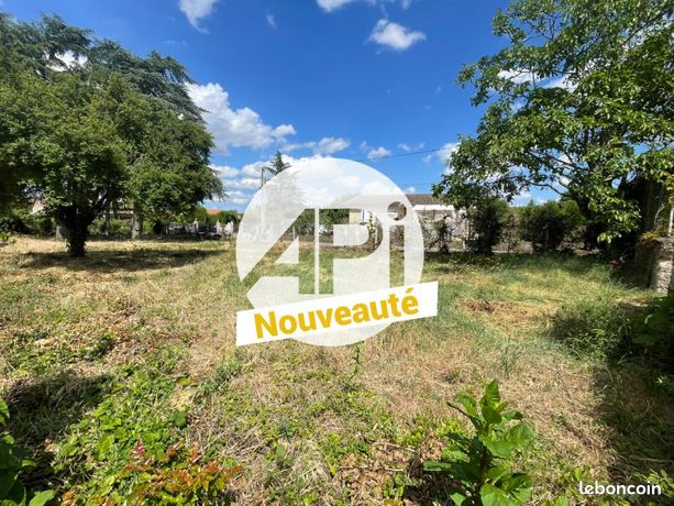  قطعة أرض في Saint-Rambert-d'Albon, France 726متر مربع رقم 305262