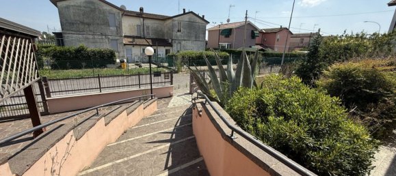 5 rooms Villa in Ariano nel Polesine, Italy No. 300304 3