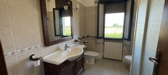 5 rooms Villa in Ariano nel Polesine, Italy No. 300304 16