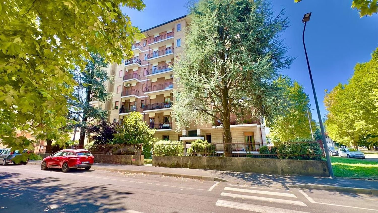 5غرفة شقة في Tortona, Italy رقم 280022