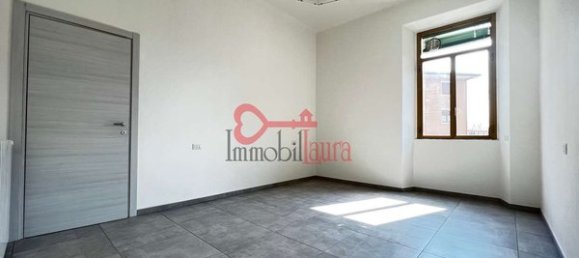2-Zimmer Wohnung in Varese, Italy, Nr. 129072 8
