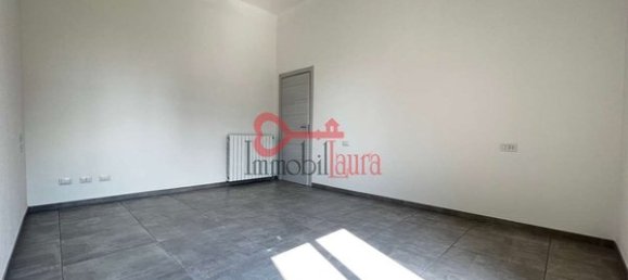 2-Zimmer Wohnung in Varese, Italy, Nr. 129072 9