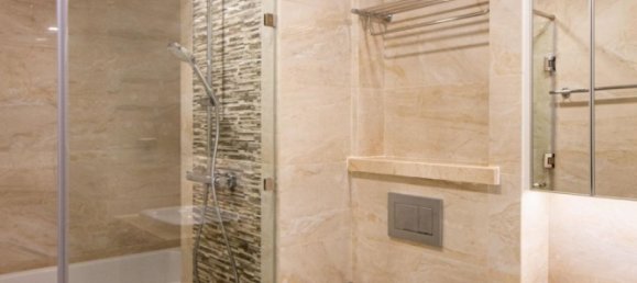 3 bedrooms Apartment in District 1, Vietnam No. 18373 3