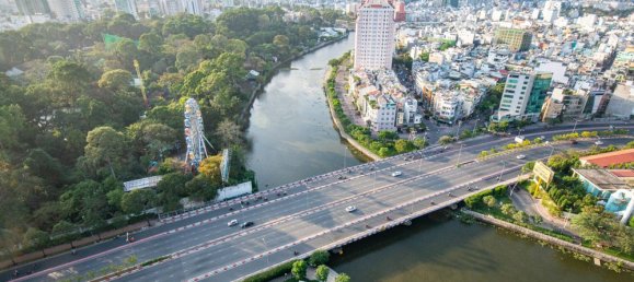 3 bedrooms Apartment in District 1, Vietnam No. 18373 19