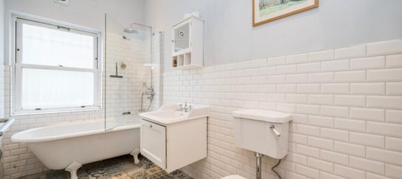 2 bedrooms Apartment in London, United Kingdom No. 12701 6