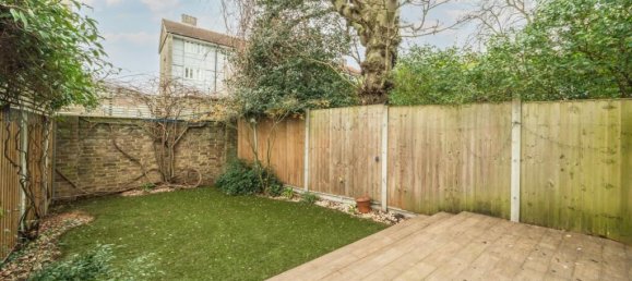 2 bedrooms Apartment in London, United Kingdom No. 12701 8